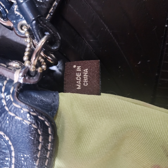 Elegant Blue Leather Clutch - Picture 6 of 10